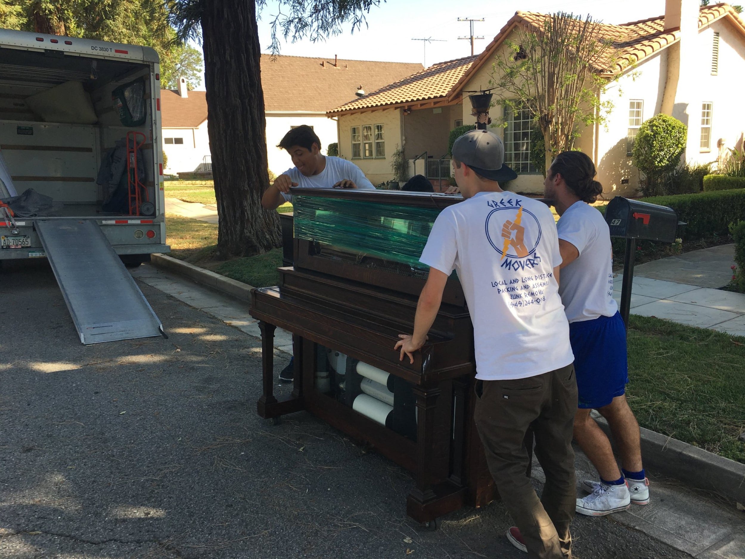 Baby Grand and Upright Piano Moving Company Redlands
